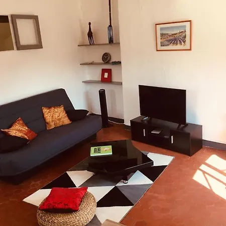 Lovely Flat In The Heart Of The Medieval *
