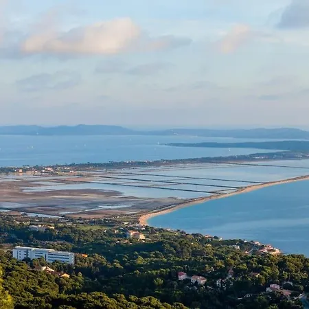 Lovely Flat In The Heart Of The Medieval Apartment Hyeres
