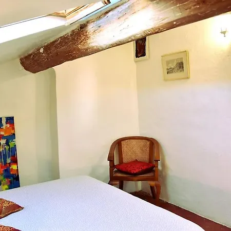 Lovely Flat In The Heart Of The Medieval * Hyeres